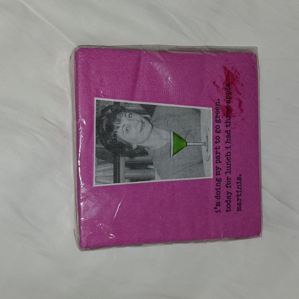Design Novelties Beverage Napkins Party Supplies pink 20 Count 3 ply nwt